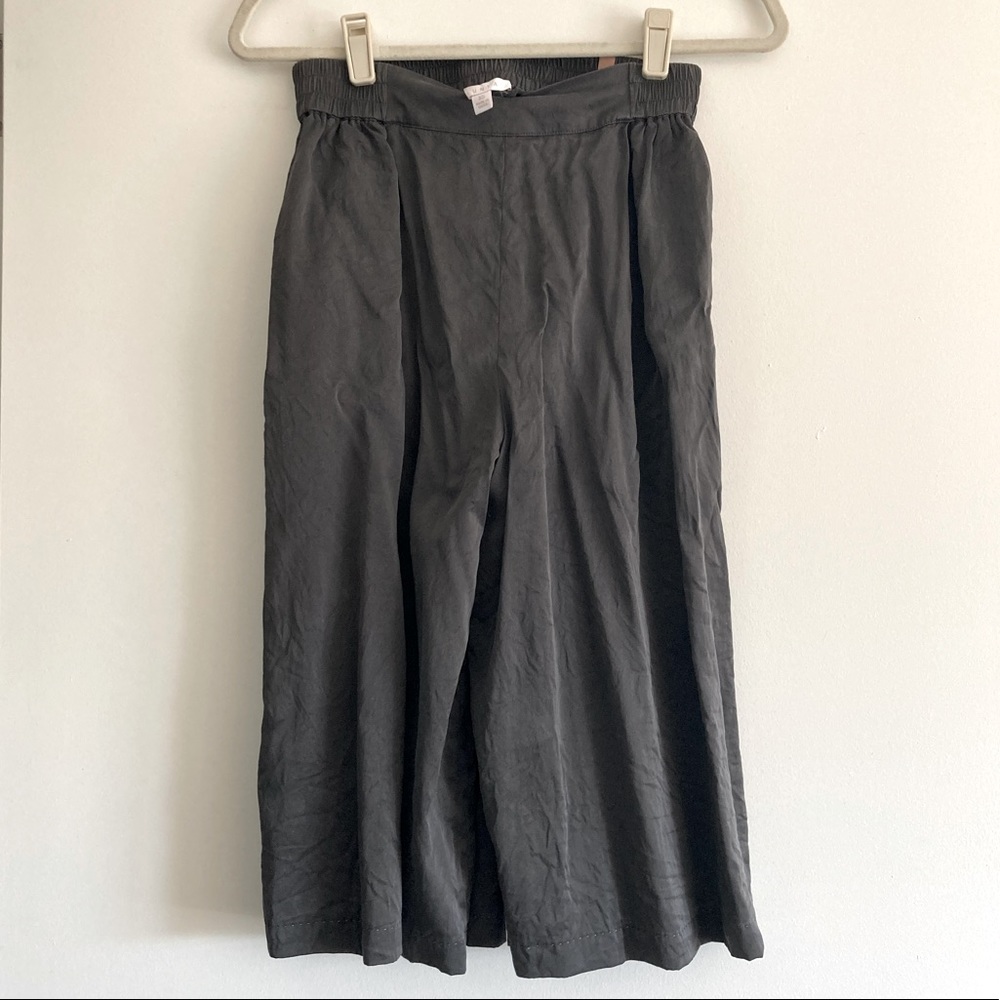 Lunya Washable Silk Charcoal gray Wide leg crop pant size XS